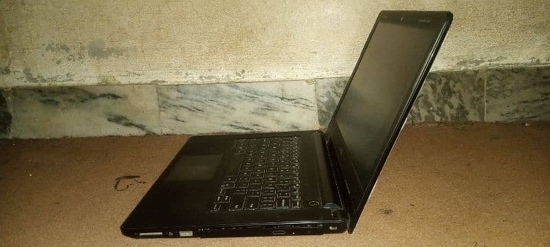 Dell laptop cor i7 7 generation. . . 3