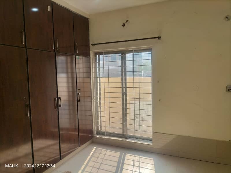 5 Marla LDA Approved used House For Sale in Eastern Block,Bahria Orchard, Raiwind Road Lahore. 13