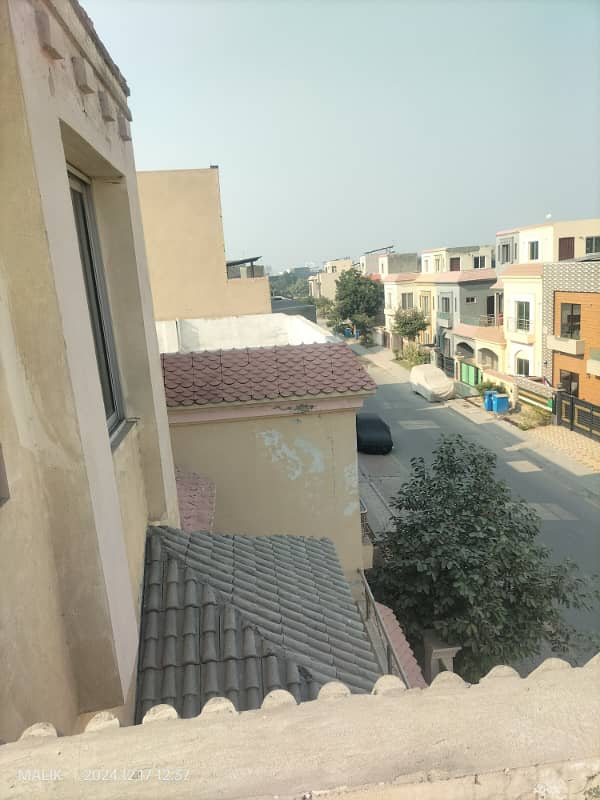 5 Marla LDA Approved used House For Sale in Eastern Block,Bahria Orchard, Raiwind Road Lahore. 17