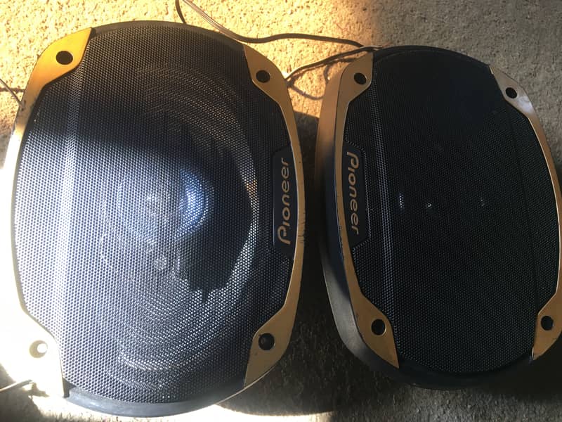 Car speakers 3