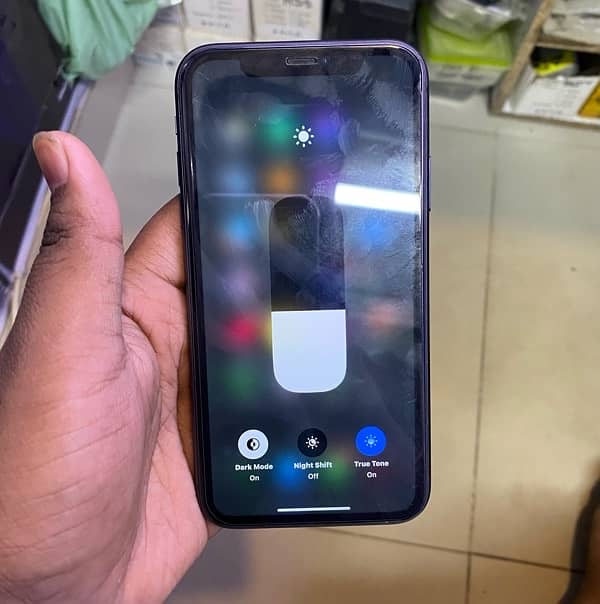 iPhone 11-128 GB factory unlock 5