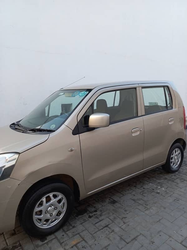 Suzuki Wagon R 2018 4