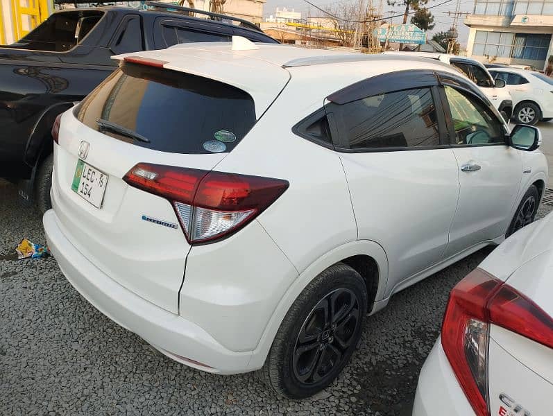 Honda Vezel 2016 3