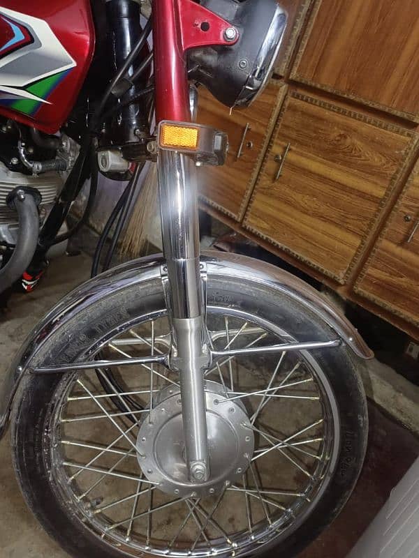 urgent sale Honda 125 7