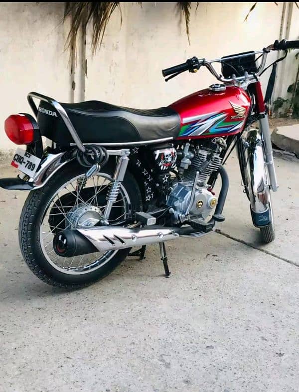 urgent sale Honda 125 8