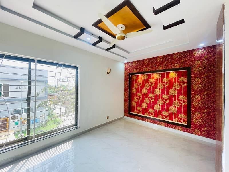 10 MARLA UPER PORTION FOR RENT IN BAHRIA TOWN LAHORE 19