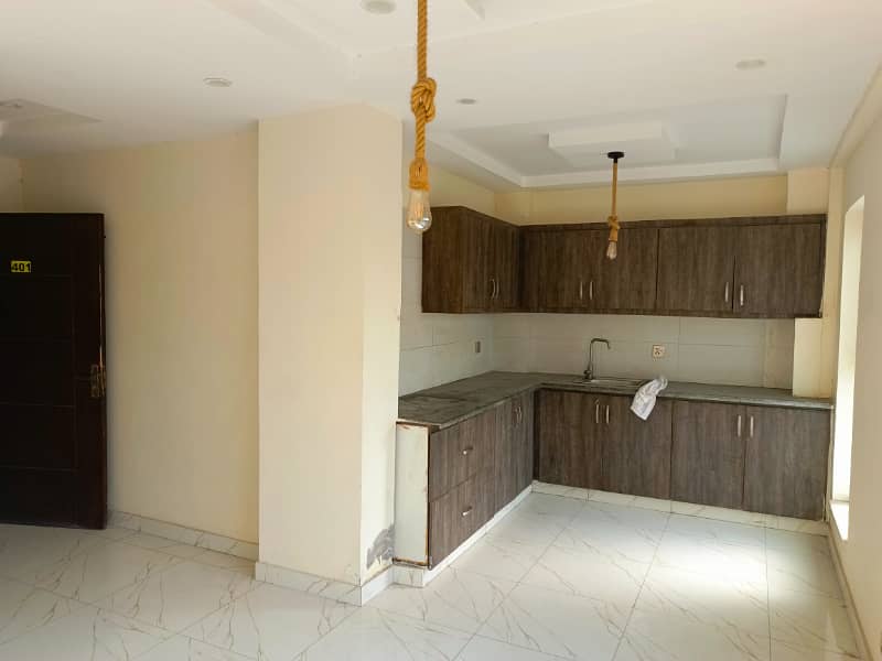 10 MARLA UPER PORTION FOR RENT IN BAHRIA TOWN LAHORE 7