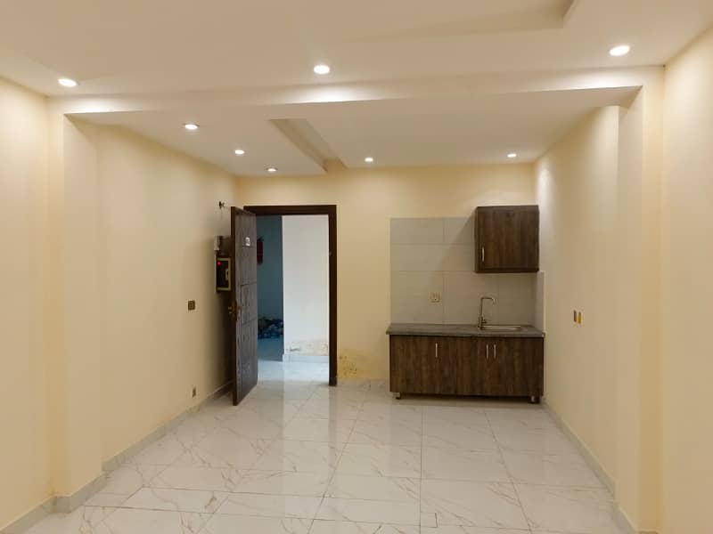 10 MARLA UPER PORTION FOR RENT IN BAHRIA TOWN LAHORE 17