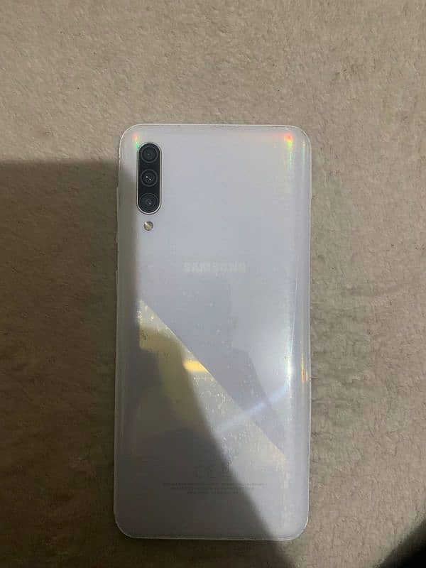 samsung a30s clean back and clean display 0