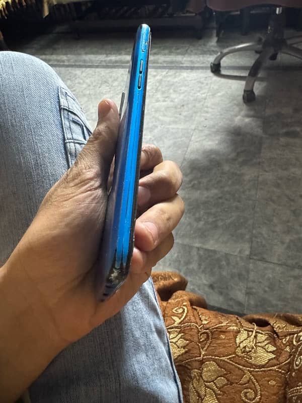 realme c3    3/32 duel official pta 2