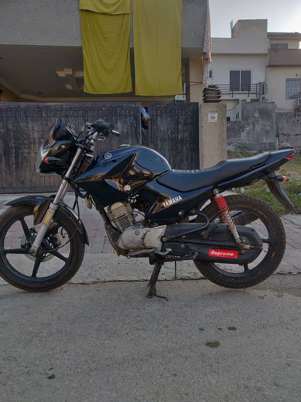 Yamaha YBR 125 (2017 Model) 2