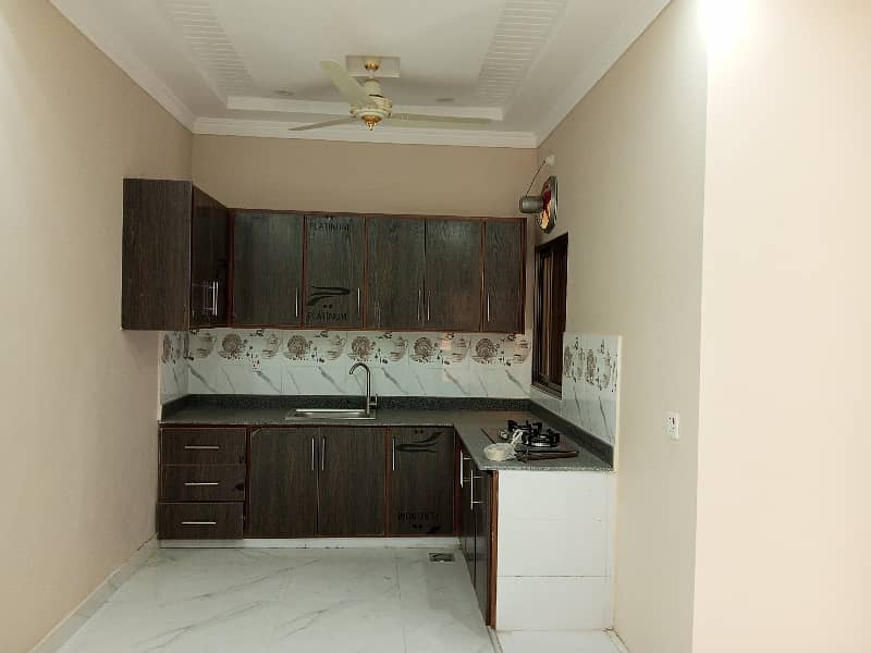 2 Bed Rooms Flat Available For Rent 1