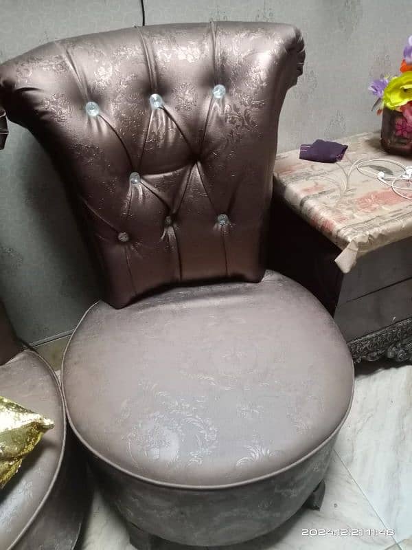 Chairs for sale 1