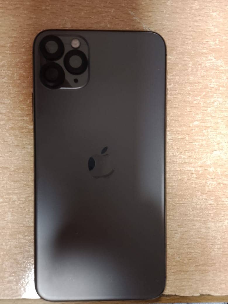 Apple iPhone 11 Pro Max 1