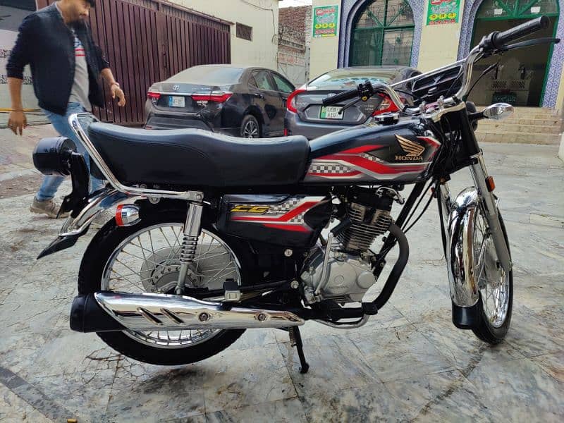 Honda 125  new condition 2