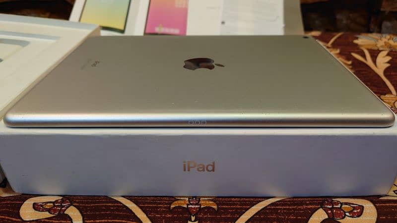 ipad 9 generation with box 4