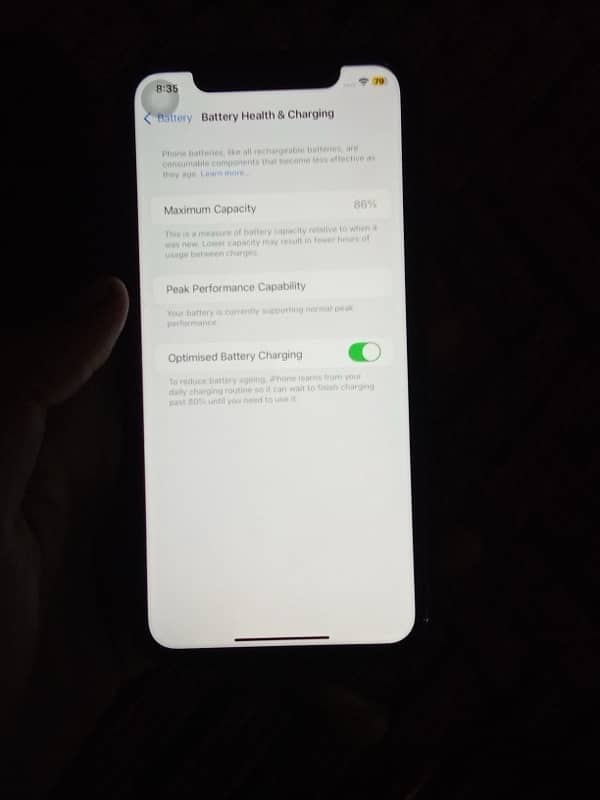 I phone xr 64gb jv 86 battery health all ok koi foult ni haa 3