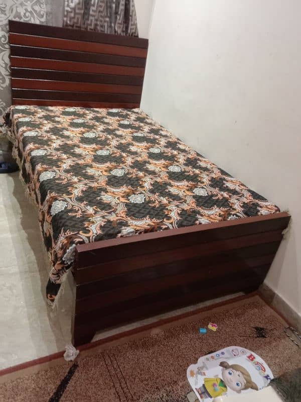 new condition bed with original molty foam mattress 1