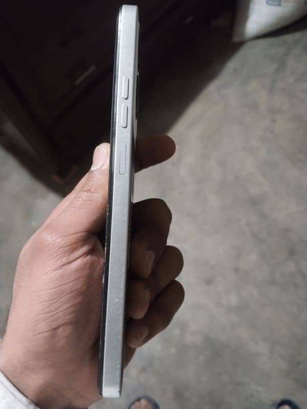 Tecno spark 10 pro 3