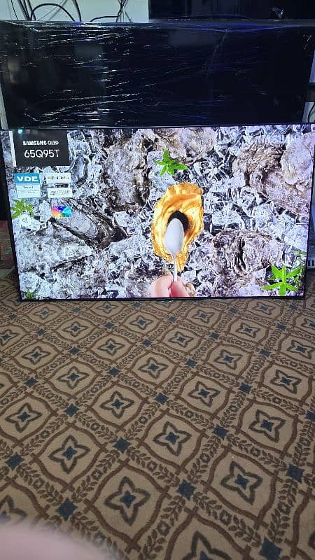 65 INCH SAMSUNG QLED TV SMART WIFI 2160 3840 4