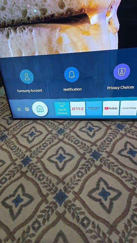 65 INCH SAMSUNG QLED TV SMART WIFI 2160 3840 17