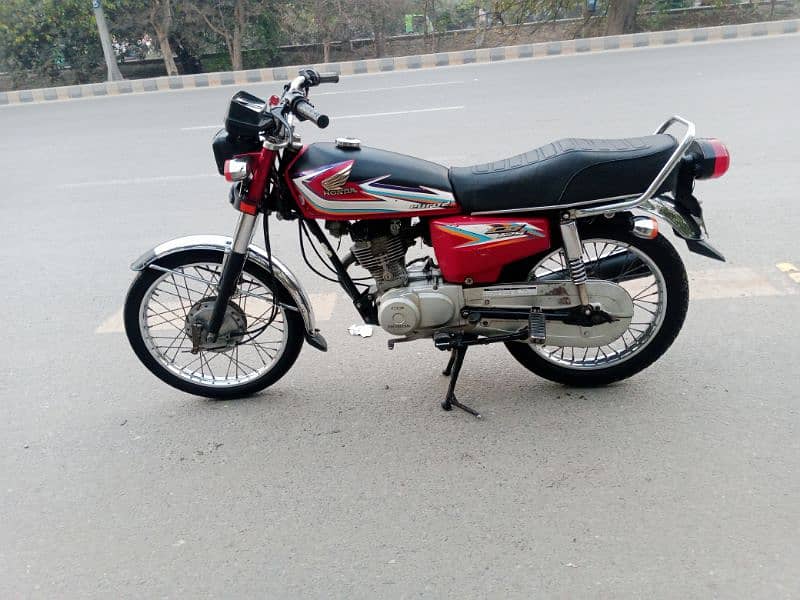 Honda 125 good Condition engine pak 2