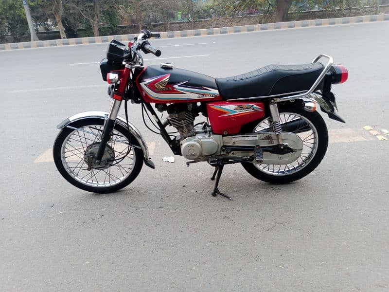 Honda 125 good Condition engine pak 7