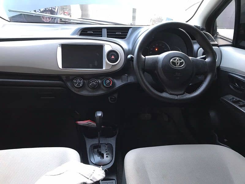 Toyota Vitz 2013 2