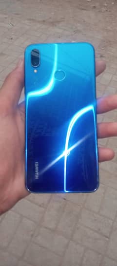 Huawei nova 3i mobile good condition for sale only serious person