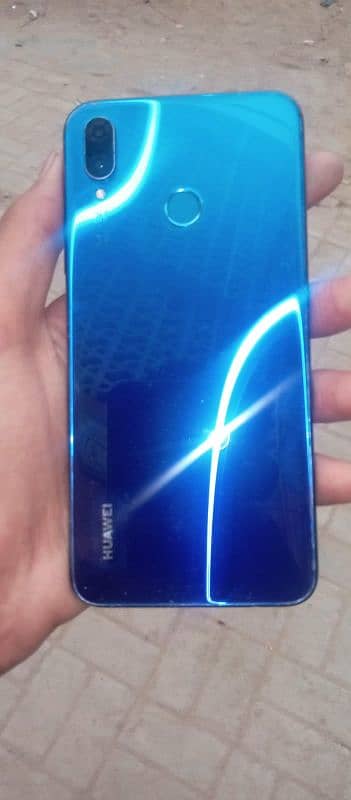 Huawei nova 3i mobile good condition for sale only serious person 1