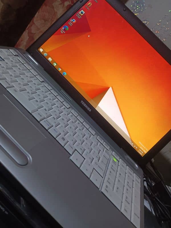 Toshiba laptop 1