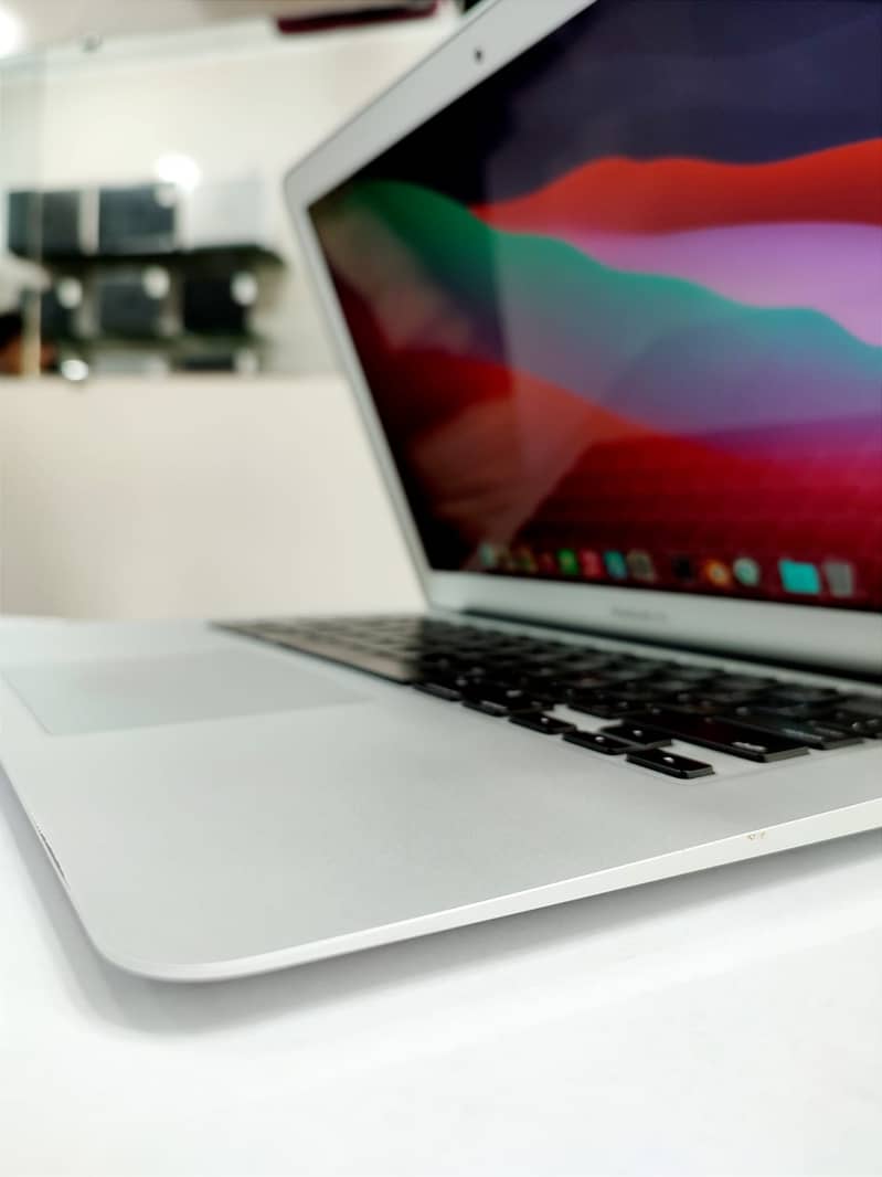 Apple MacBook Air (13-inch, 2017)  A+++ at ABID COMPUTERS MULTAN 9