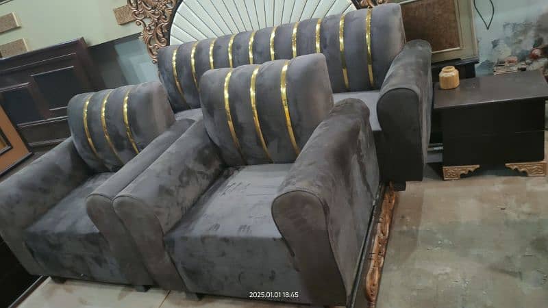 5 Seater Sofa With Brass Golden Design Granted 3