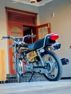 Honda 125 GOLD edition