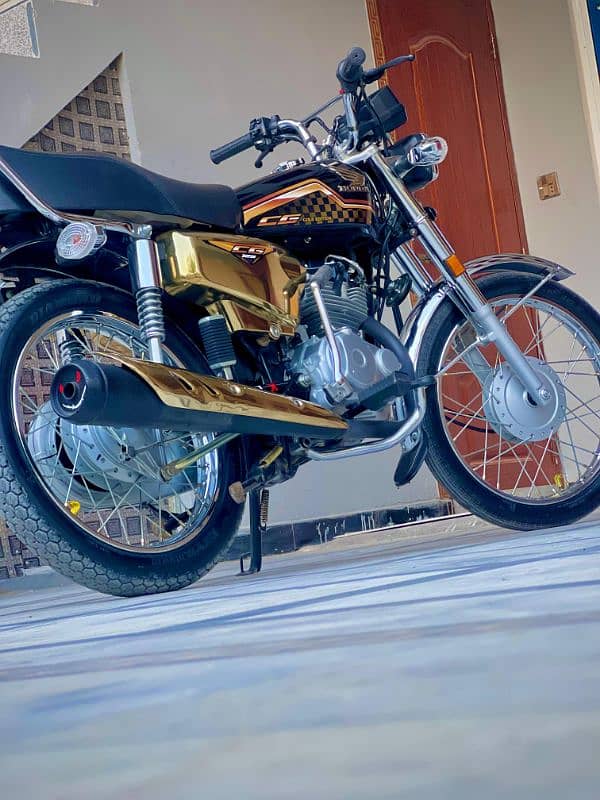 Honda 125 GOLD edition 8