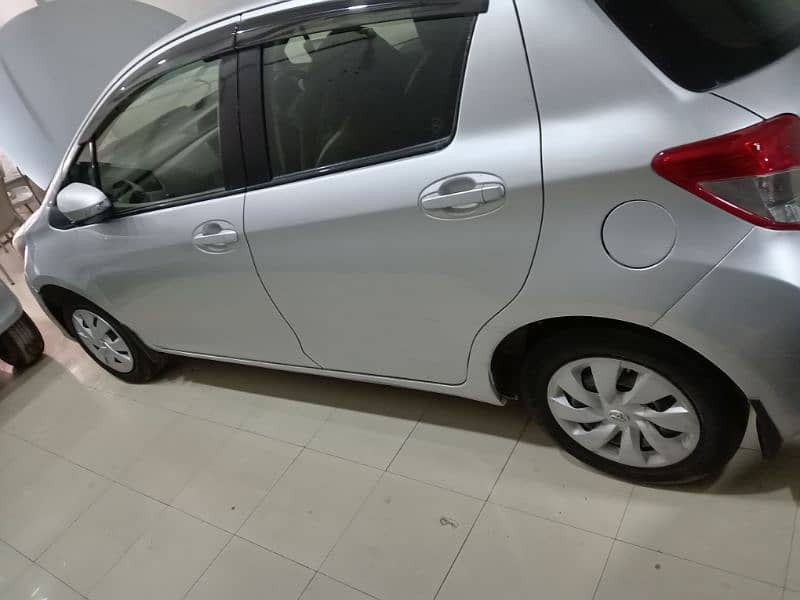 Toyota Vitz 2012 7