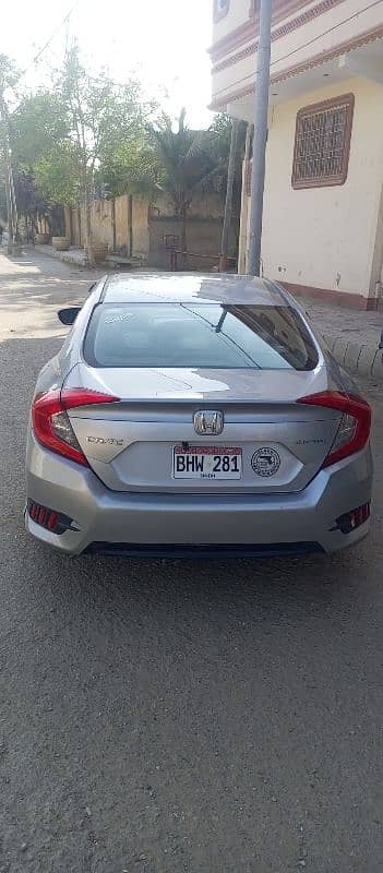 CHonda Civic UG Oriel 1.8 2017 model (Top of the line) 3