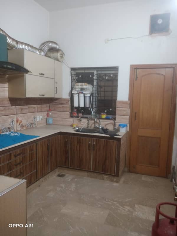 10 Marla ViP Upper Uortion Urgent For Rent in Sabzazar 4