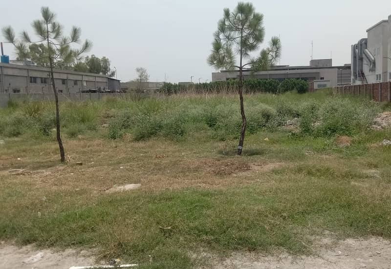 4 kanal Industrial Plot available for sale on Multan road Lahore 1