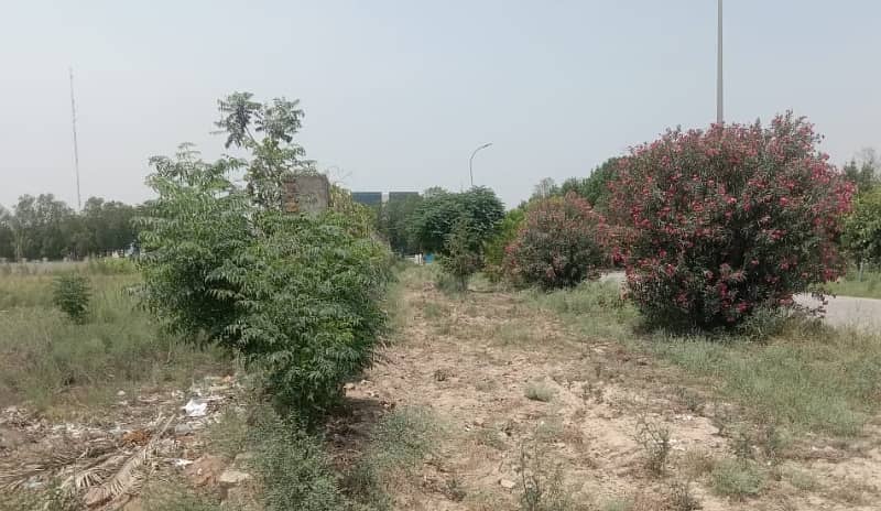 4 kanal Industrial Plot available for sale on Multan road Lahore 3