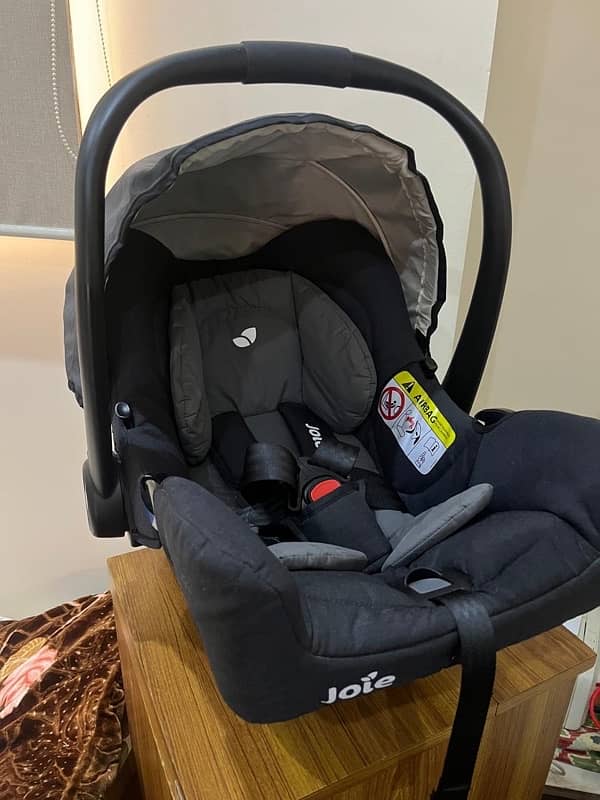 joie car seat 1