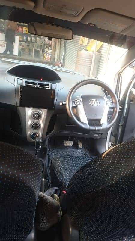 Toyota Vitz 2009 6