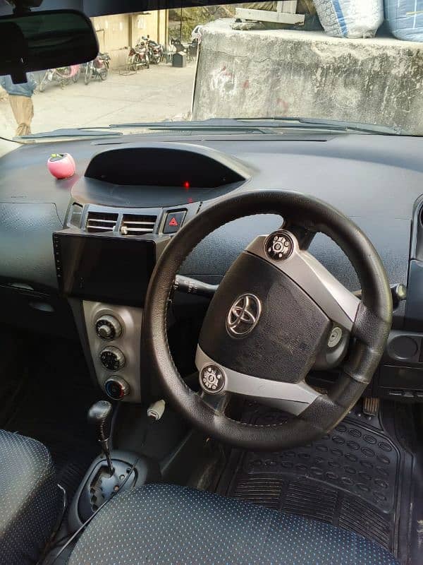 Toyota Vitz 2009 7