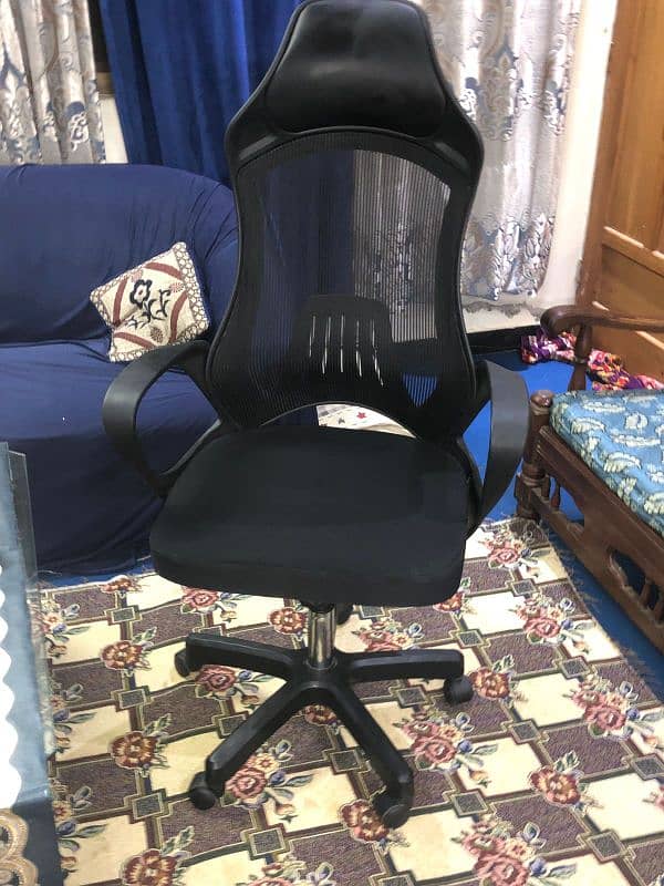 COMPUTER CHAIR, TABLE CHAIR LAPTOP CHAIR HAVING DOUBLE LOCK IN ITS 1