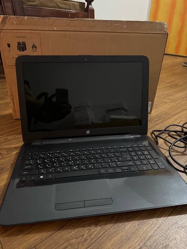 Hp pavalion series i3 6 gen just like new 0