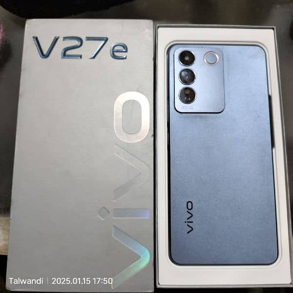 Vivo v27e 8+8 256.10/10 8