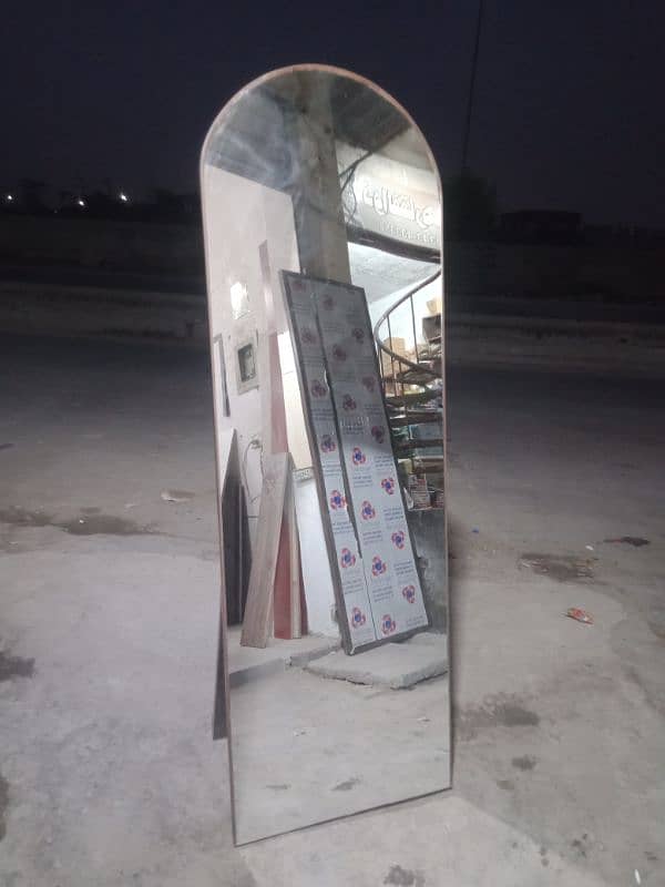 looking glass stand mirror 0