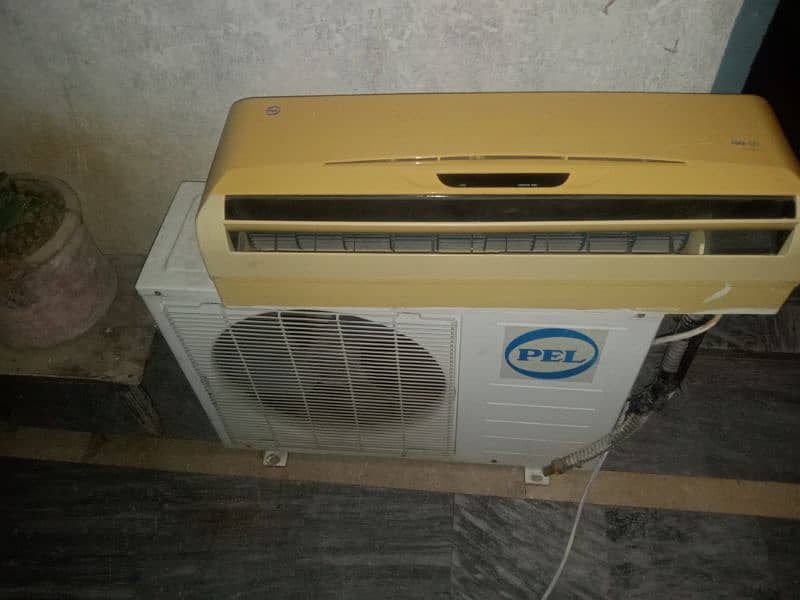 Haier and Pel 1 ton 0