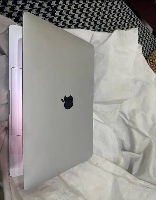 macbook pro 2016 6