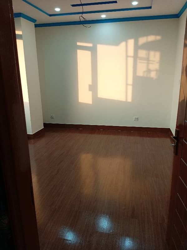 2 Bed TV Lounge Kitchen Flat For Rent 6